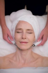 Microcurrent Natural Facial